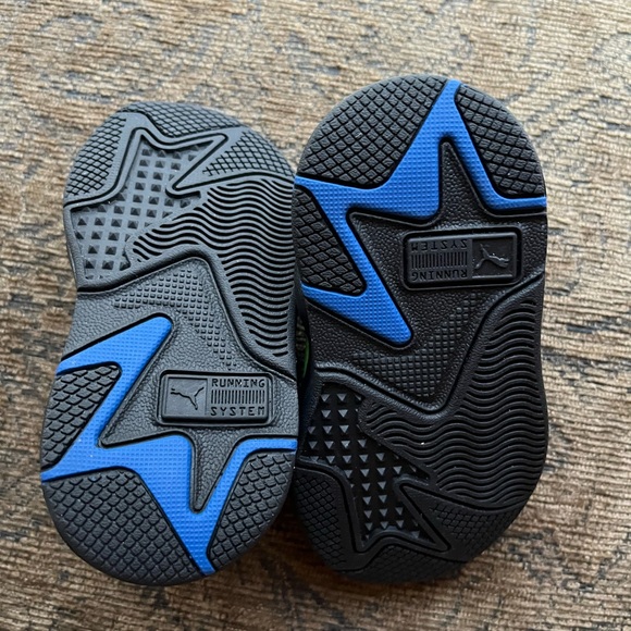 New Toddler Puma Tennis Shoes 5C - Picture 4 of 5